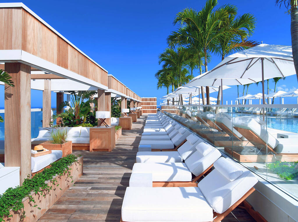 11 Best Bathrooms in Miami You Need to See to Believe