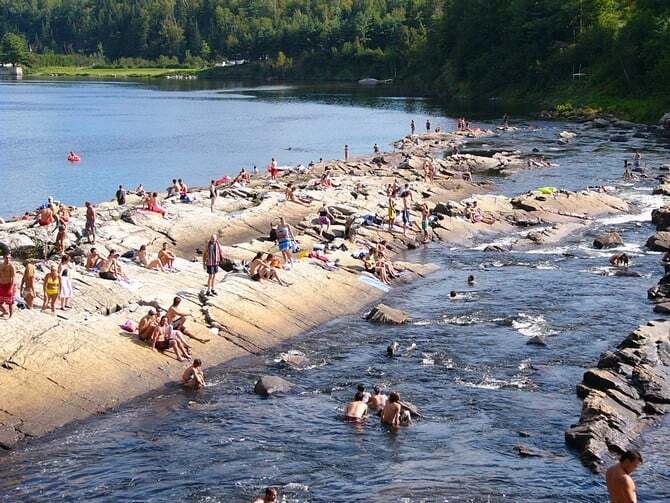 Les 11 meilleures plages de Montréal pour passer tout votre été