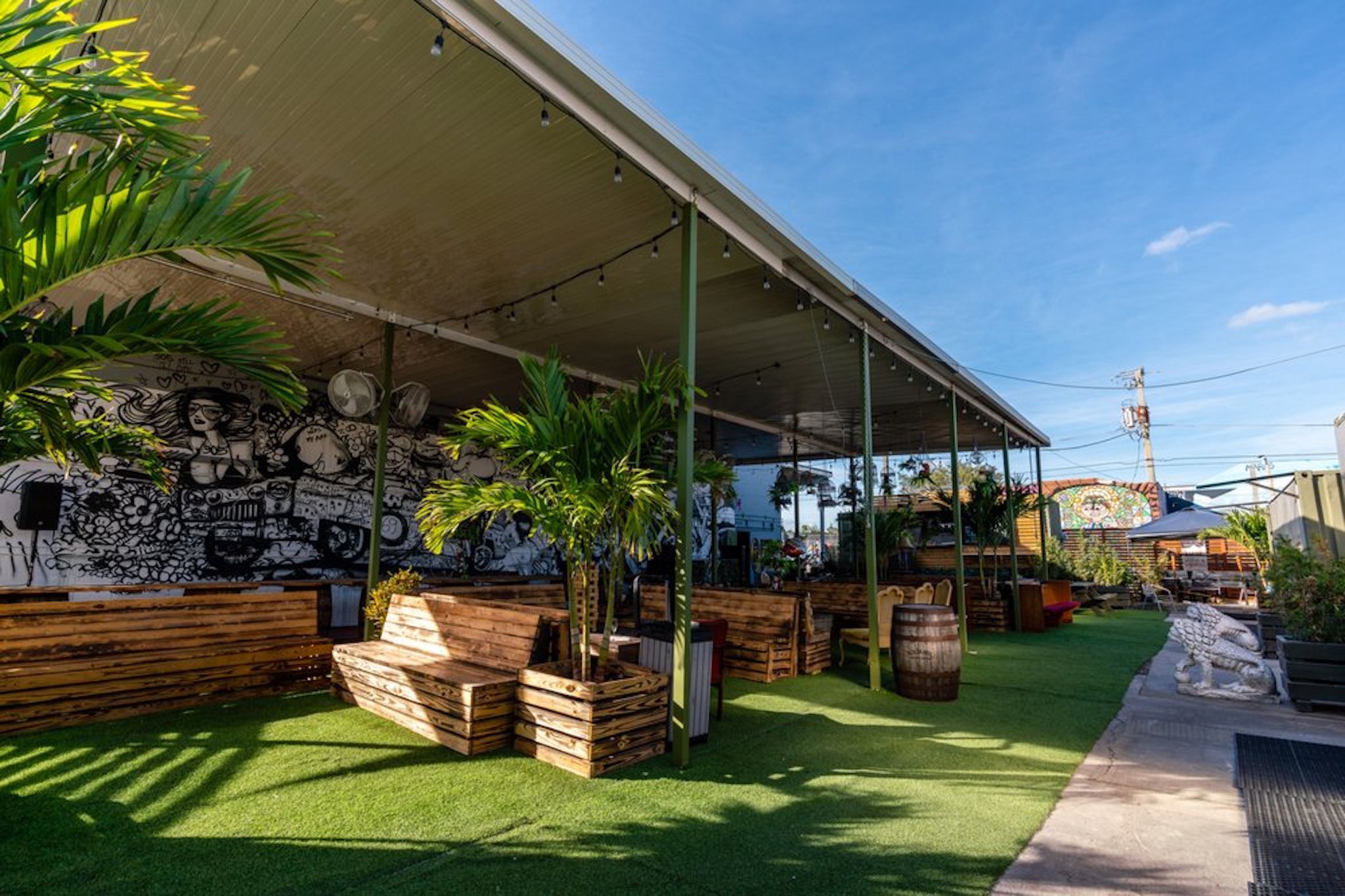 13 Best Bars in Wynwood to Drink at Right Now