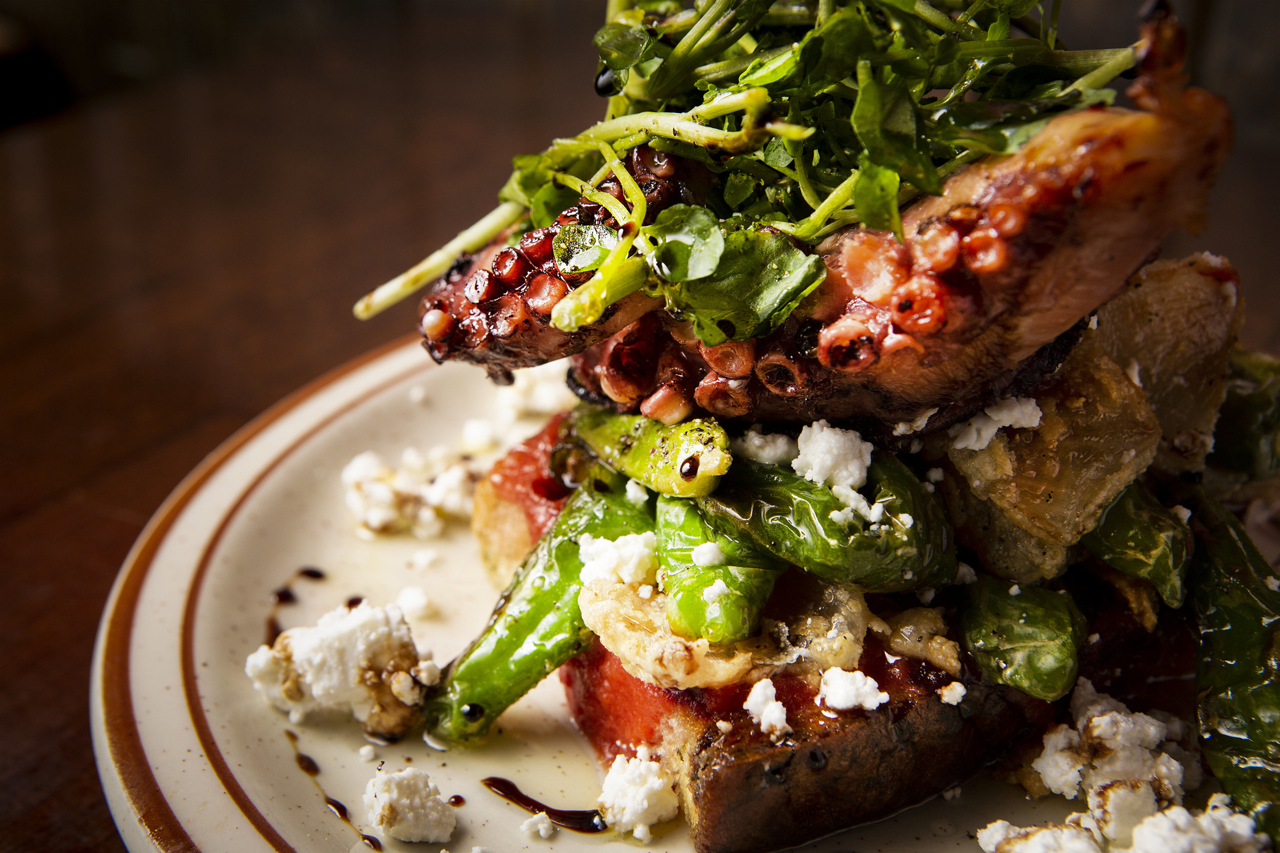 19 Best Mile End Montreal Restaurants, Cheap Eats to Chic Eats