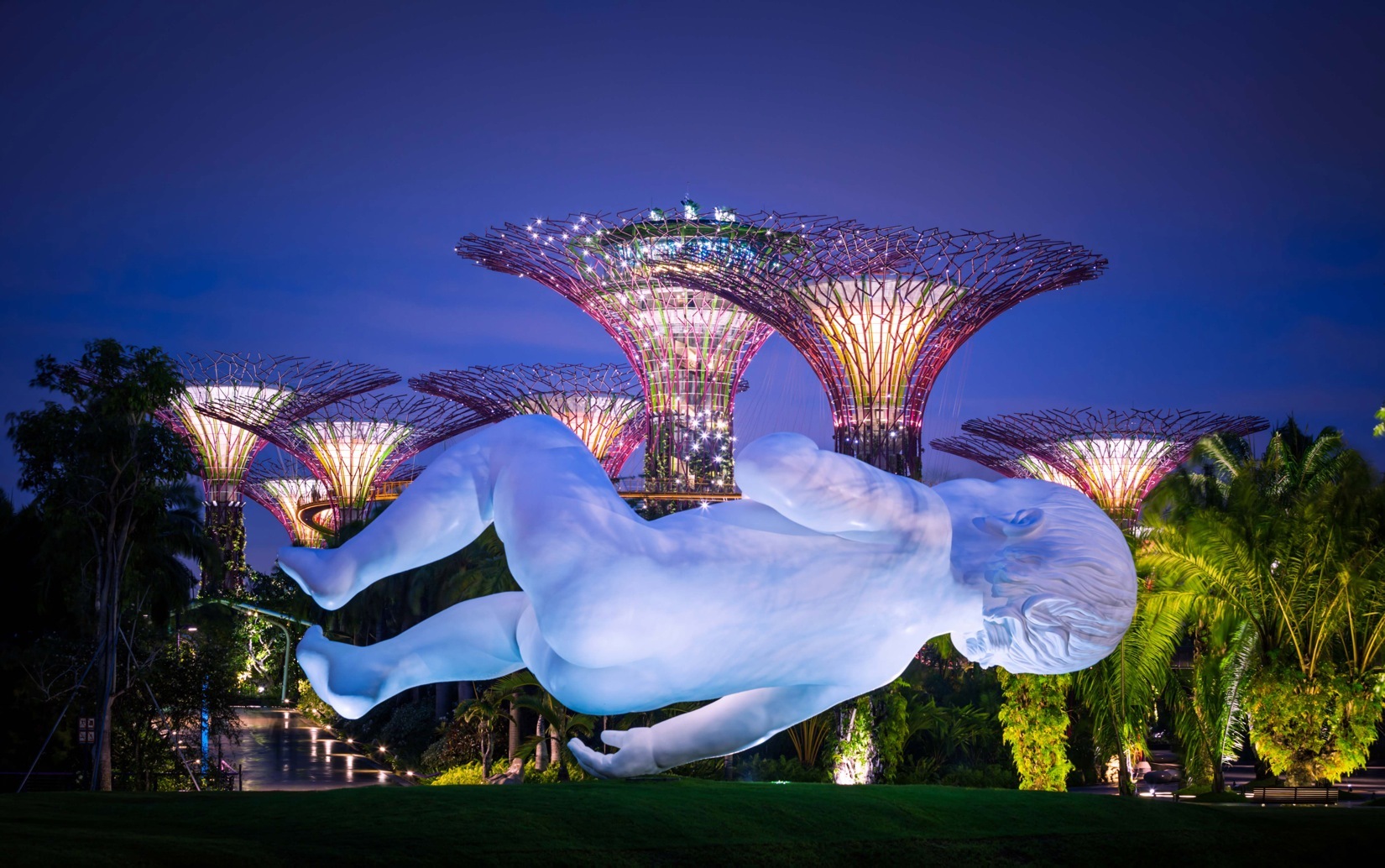 12 Public Sculptures in Singapore