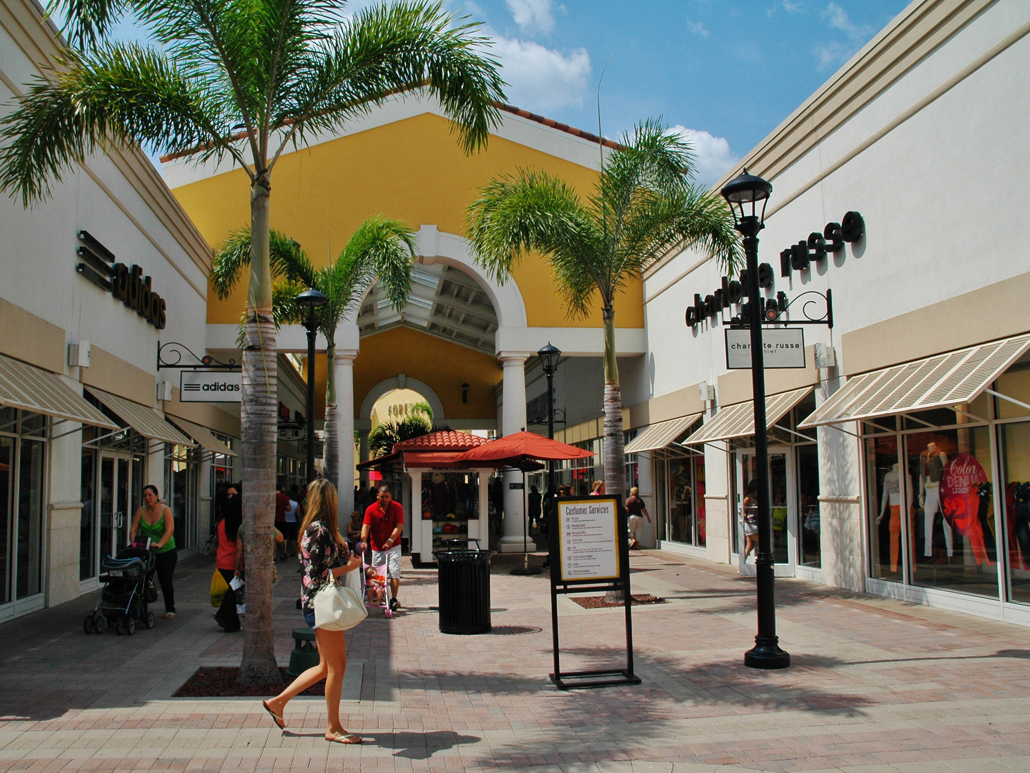 12 Incredible Places to Go Shopping in Orlando