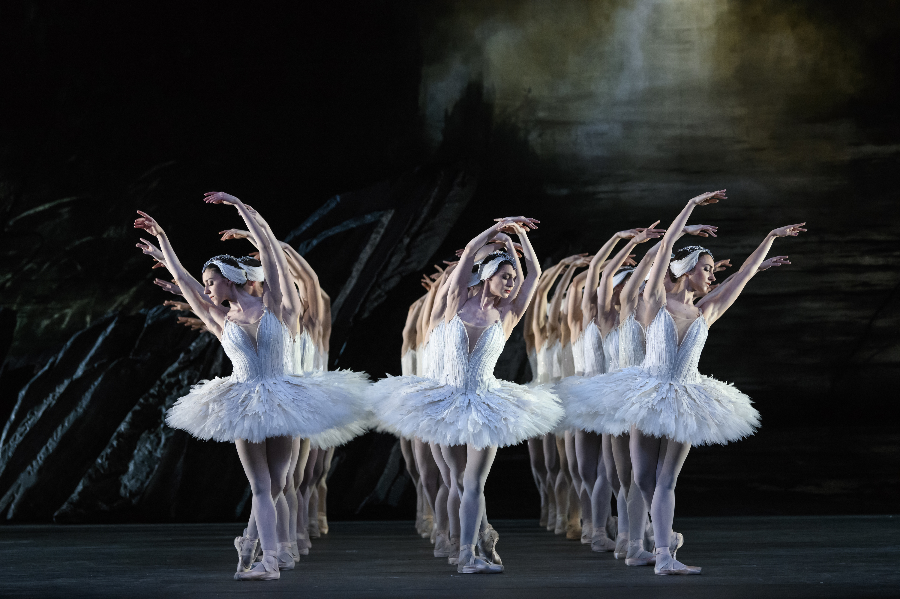 A breathtakingly beautiful new production of 'Swan Lake' from Royal Ballet