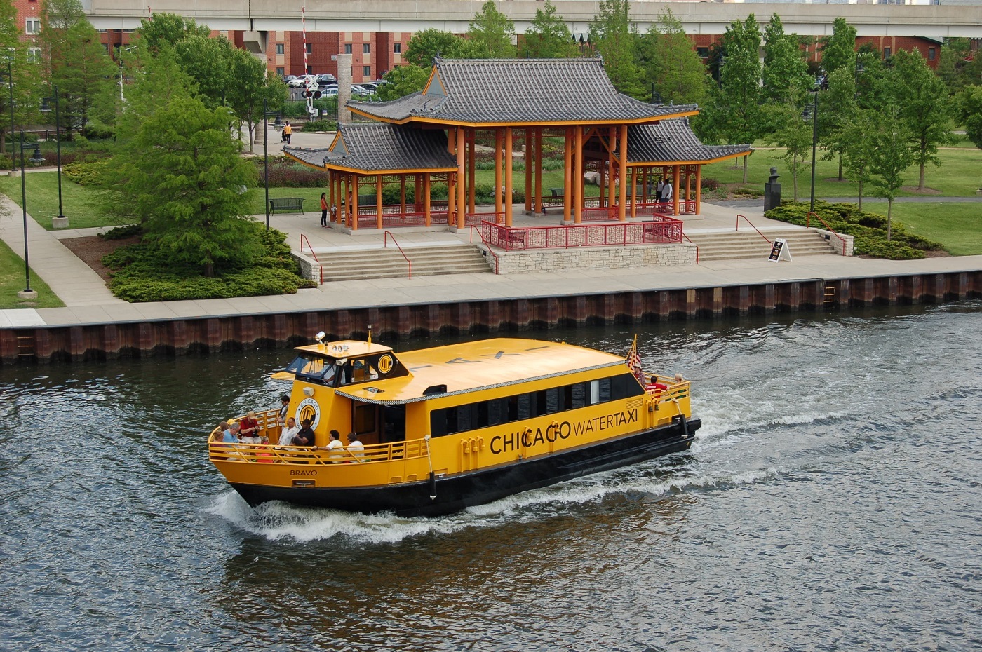 Chicago Water Taxi rides will resume this month