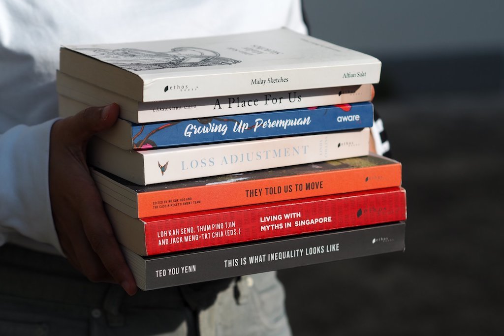 10 Popular Online Bookstores In Singapore That Deliver To Your Door