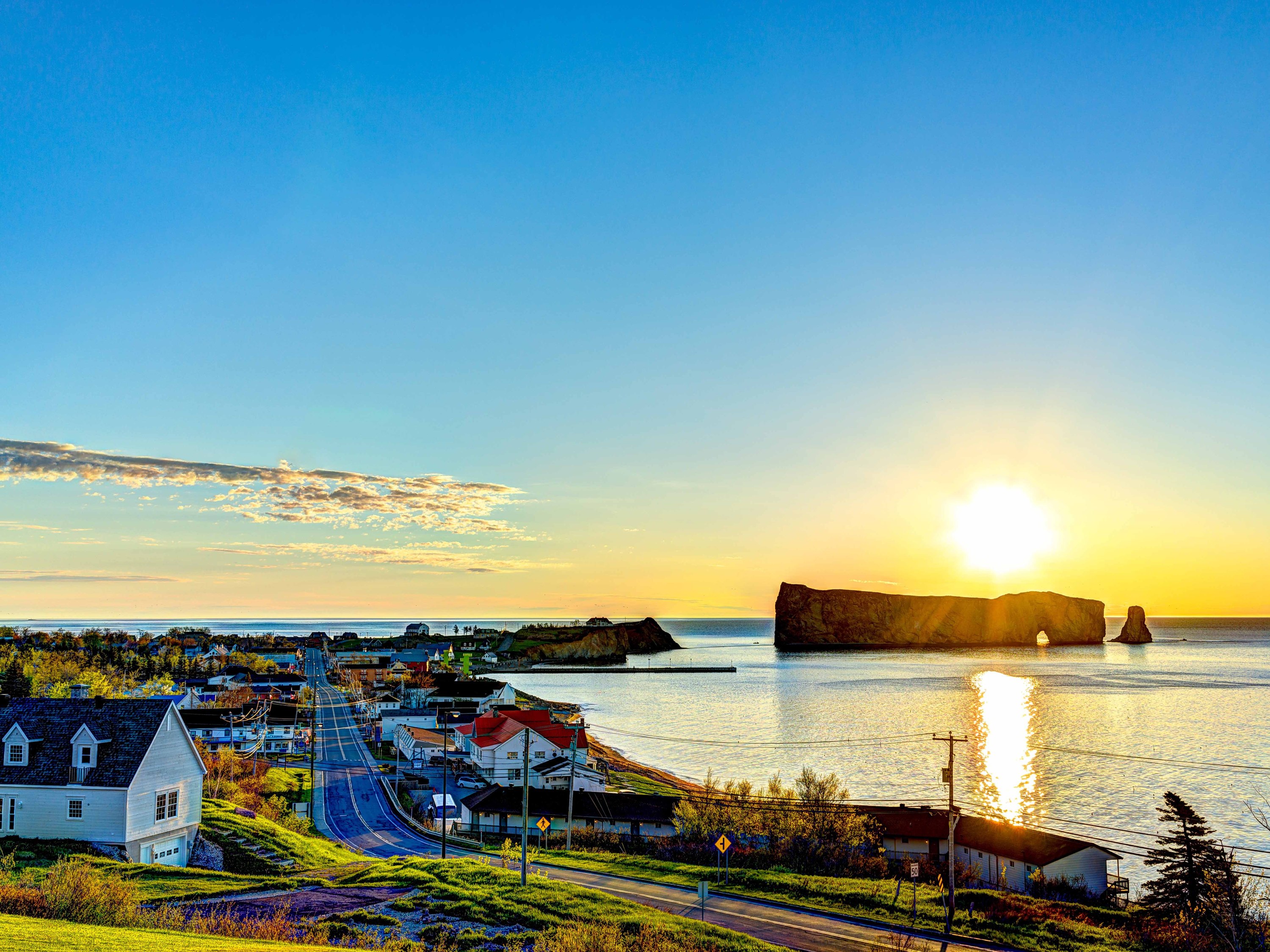 7 Best Scenic Drives from Montreal to Explore Every Landscape