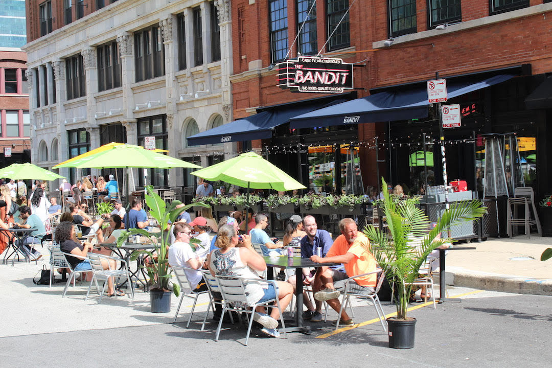 34 dogfriendly patios, restaurants and breweries in Chicago