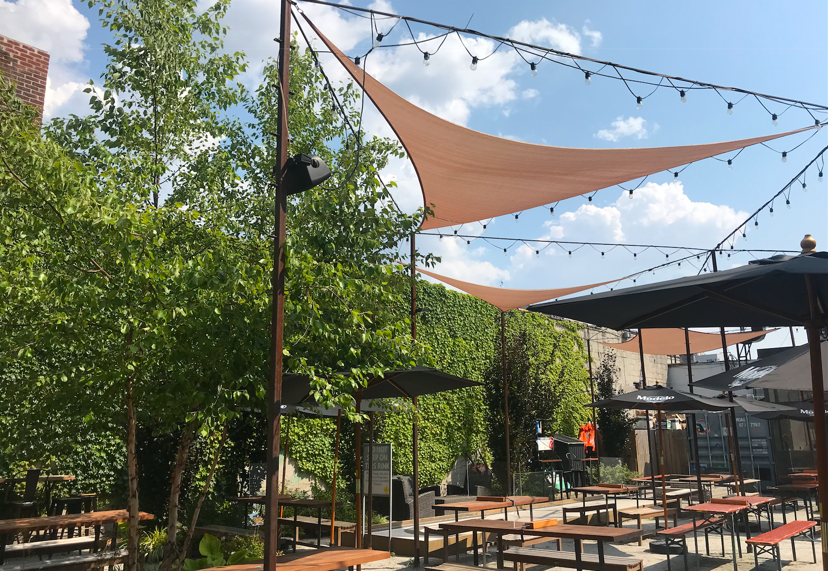 This Brooklyn venue is hosting awesome outdoor concerts and movie