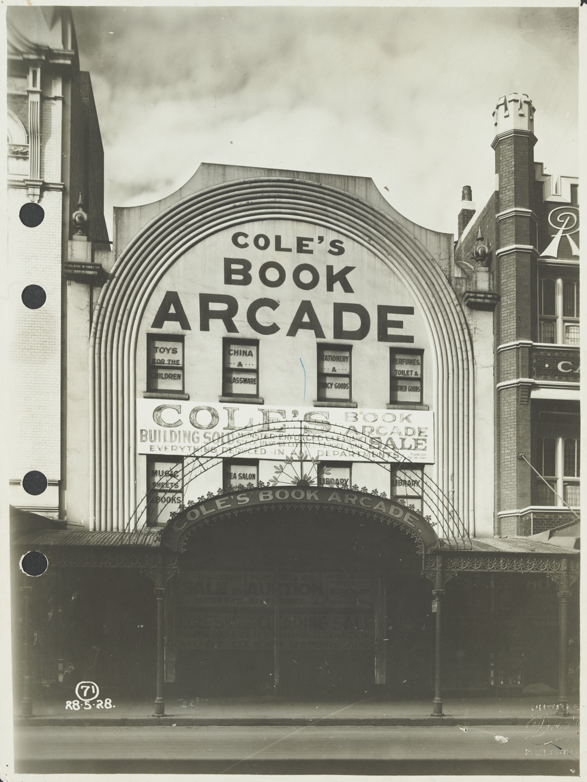 The history of Cole's Book Arcade on Bourke Street Mall