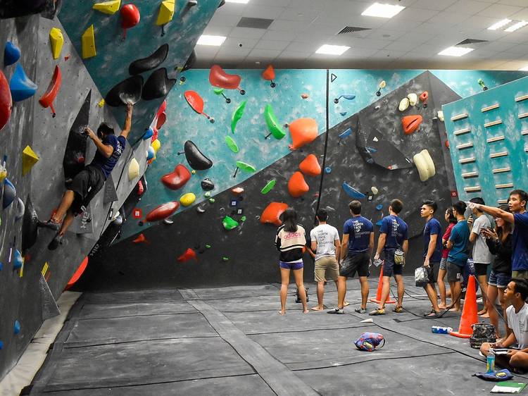8 Best Rock Climbing And Bouldering Gyms Singapore