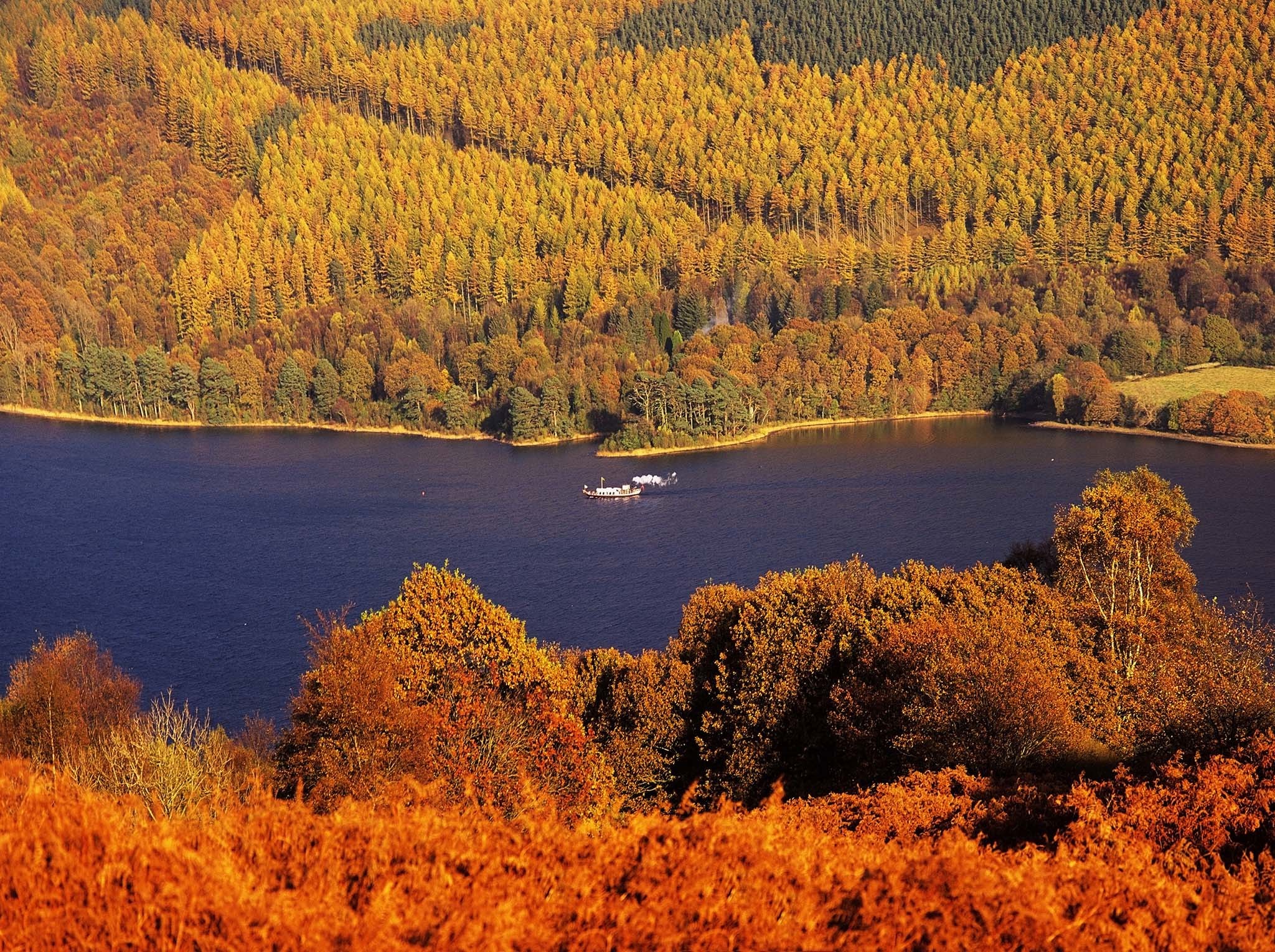 9 Best Places to See Autumn Leaves in the UK in 2021