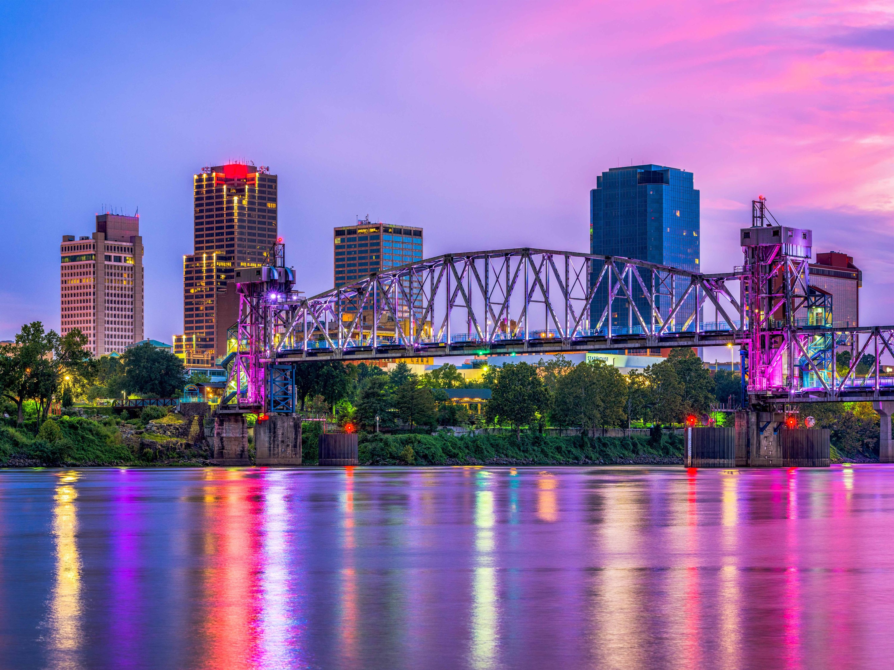 Arkansas is paying people 10,000 to move there