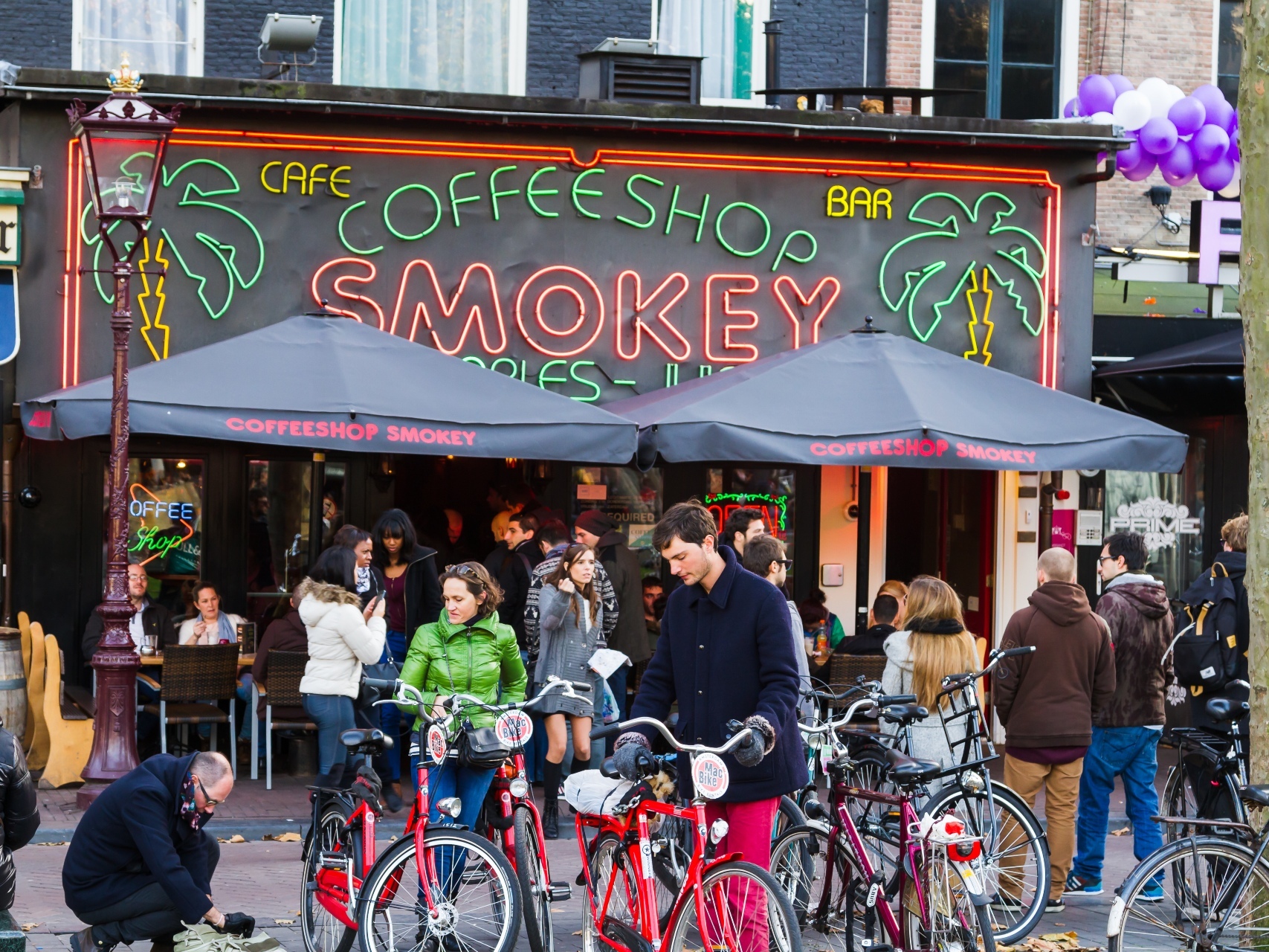Amsterdam is Banning Tourists From its Cannabis