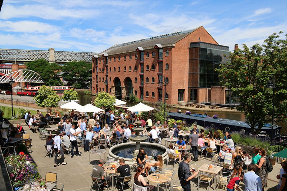 16 Great Outdoor Drinking Spaces and Beer Gardens in Manchester