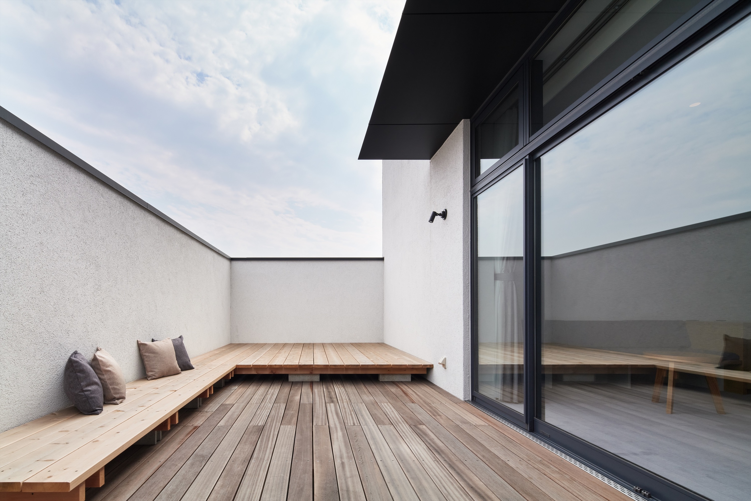 The new Mustard Hotel in Shimokitazawa offers dayuse rooms from just ¥