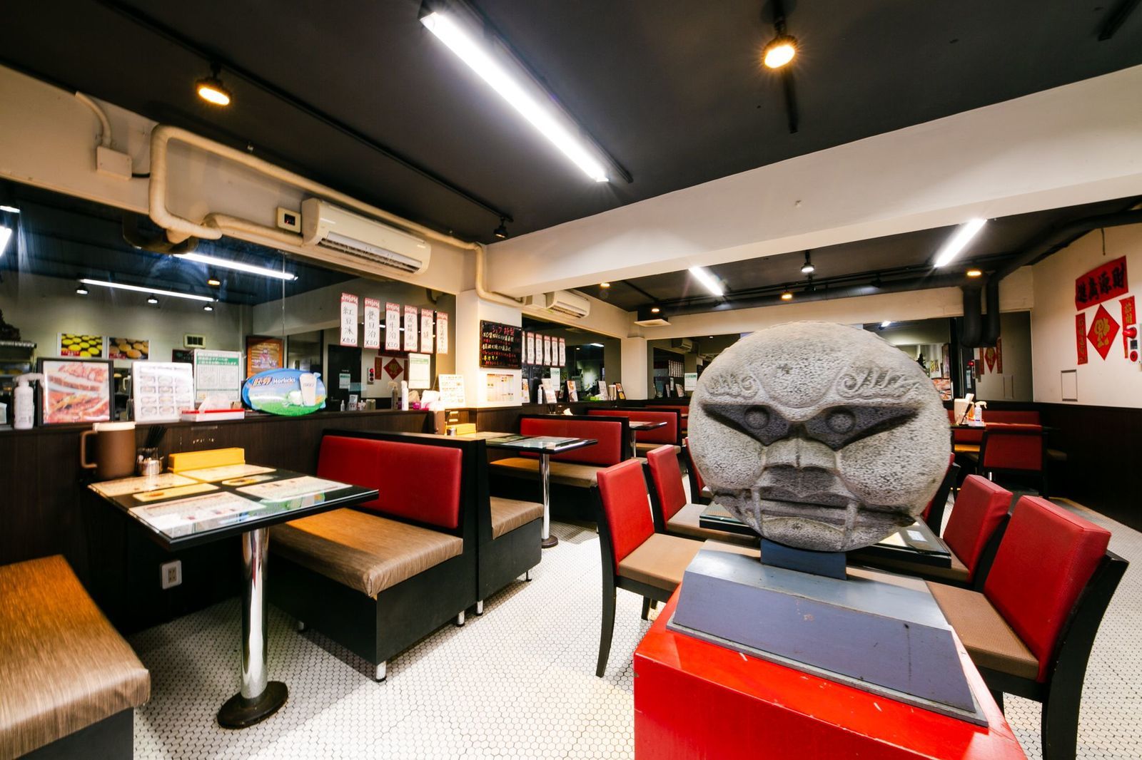 Hong Kong Café Chan Ki Restaurants in Iidabashi, Tokyo