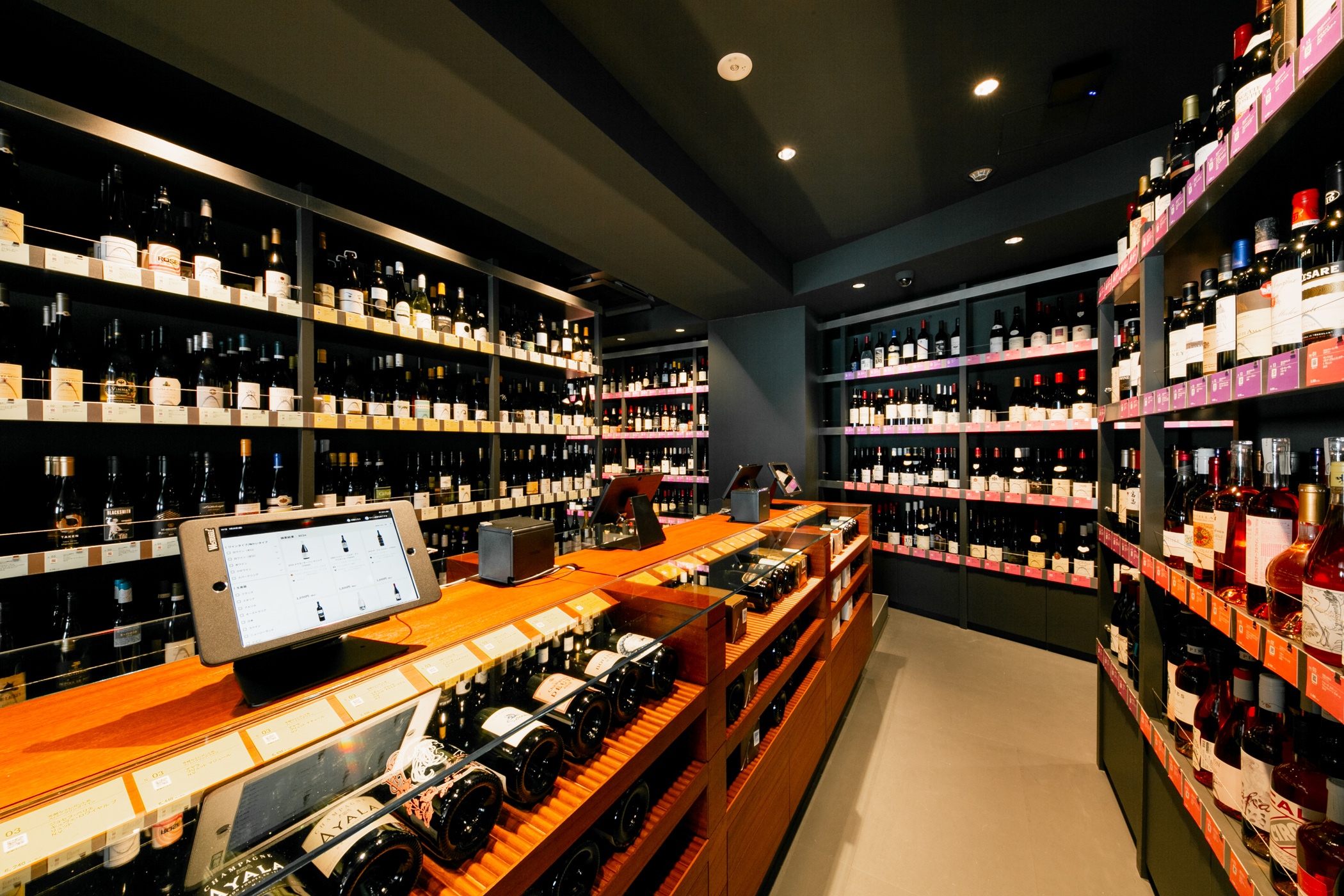 恵比寿の体験型ワインショップ＆バーで自分のための一本を