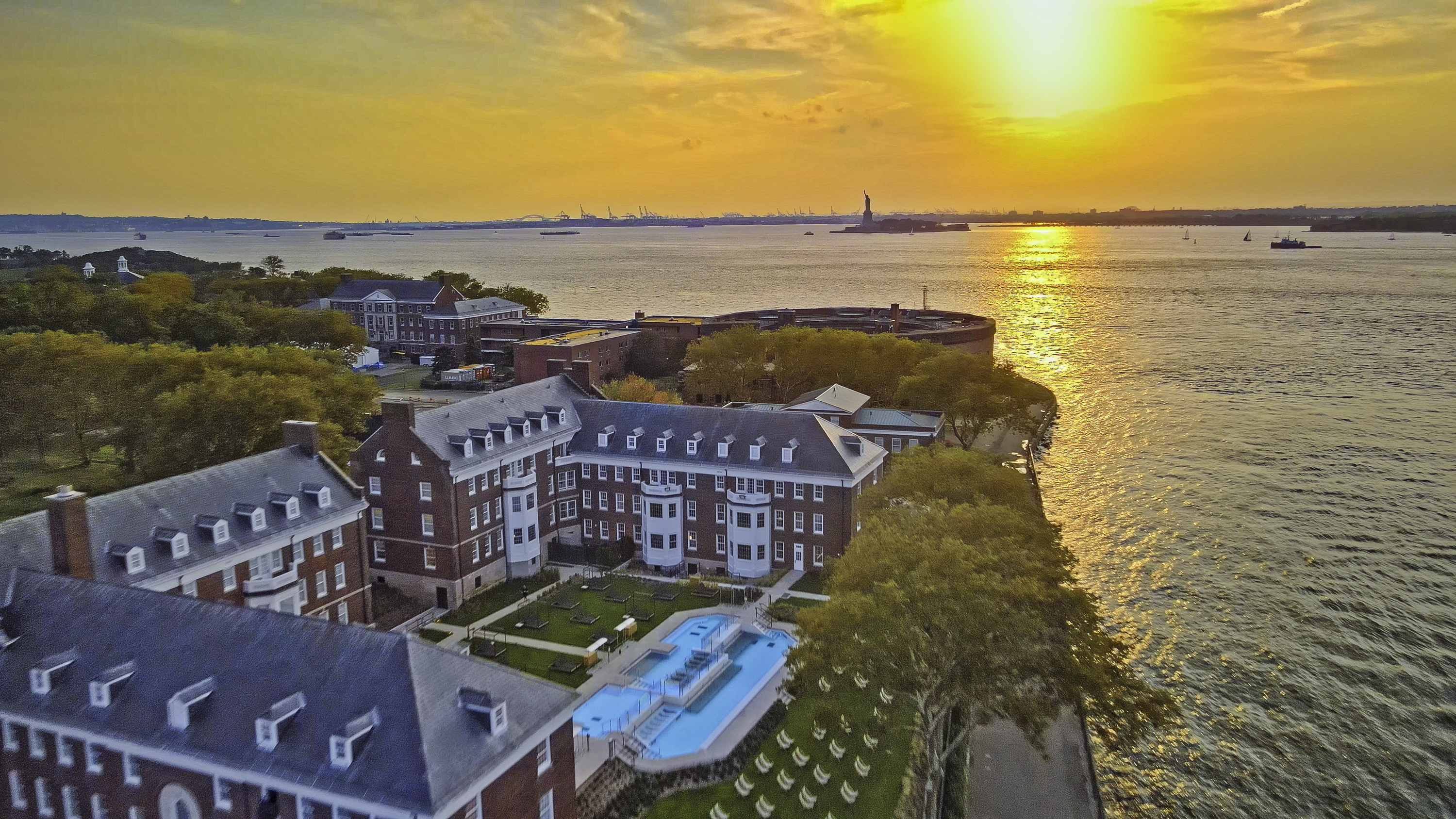 Governors Island Events 2023 See Inside Governors Island's New Luxury Spa Qc Ny