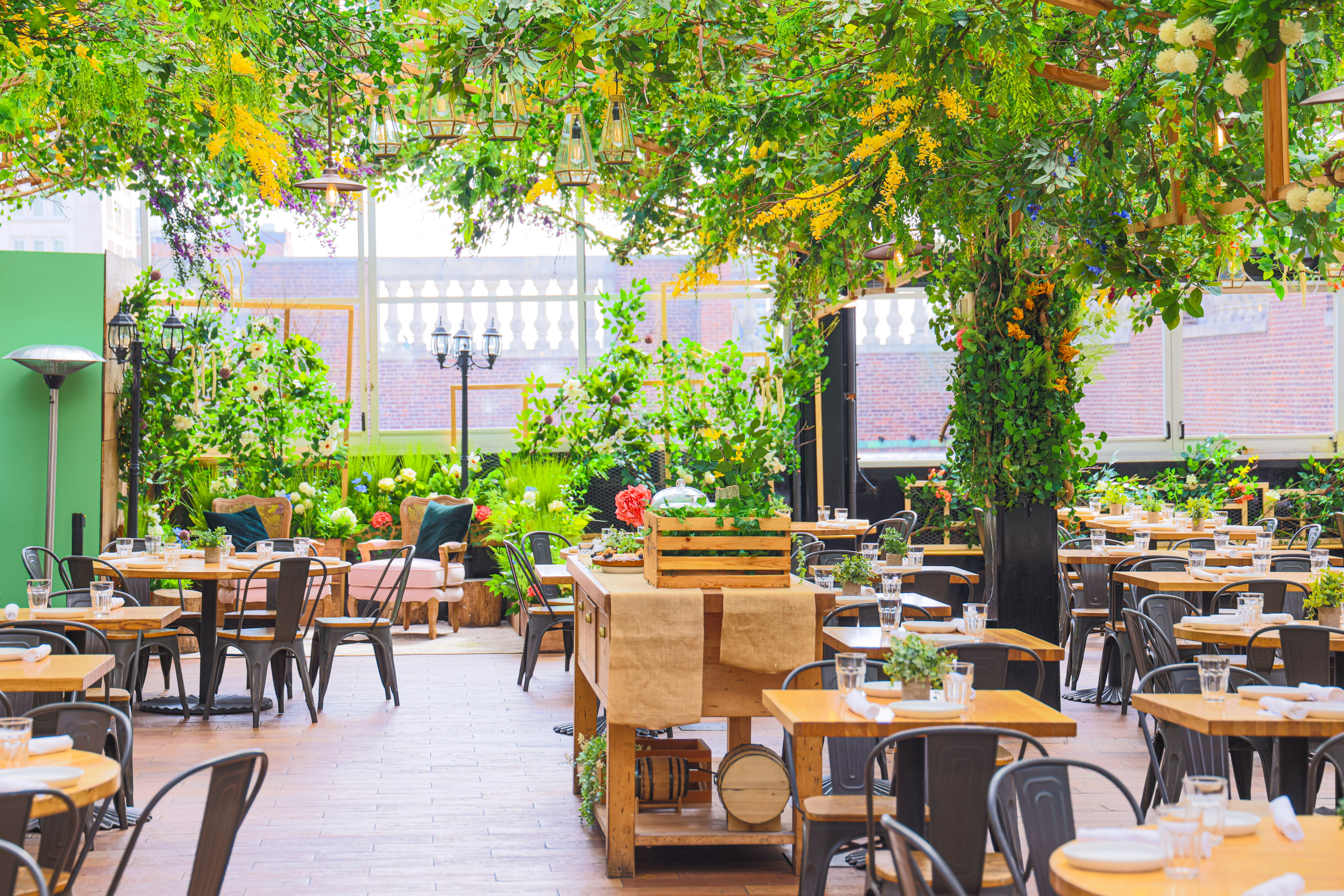 Eataly New Years Eve 2023 Serra By Birreria At Eataly Flatiron Spring Floral Installation