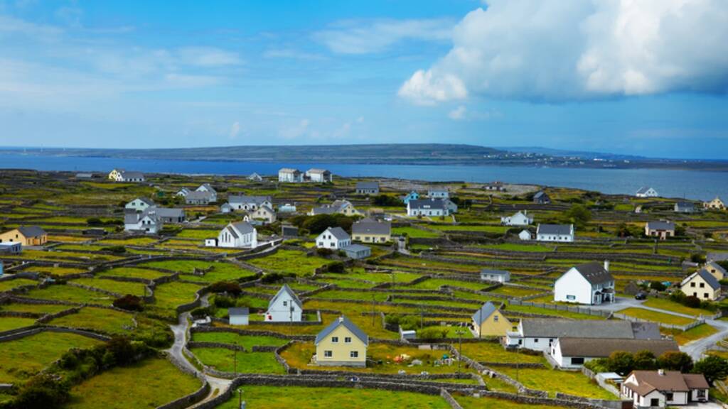 Solo Travel for Women Best Countries For Female Travellers to Visit Alone