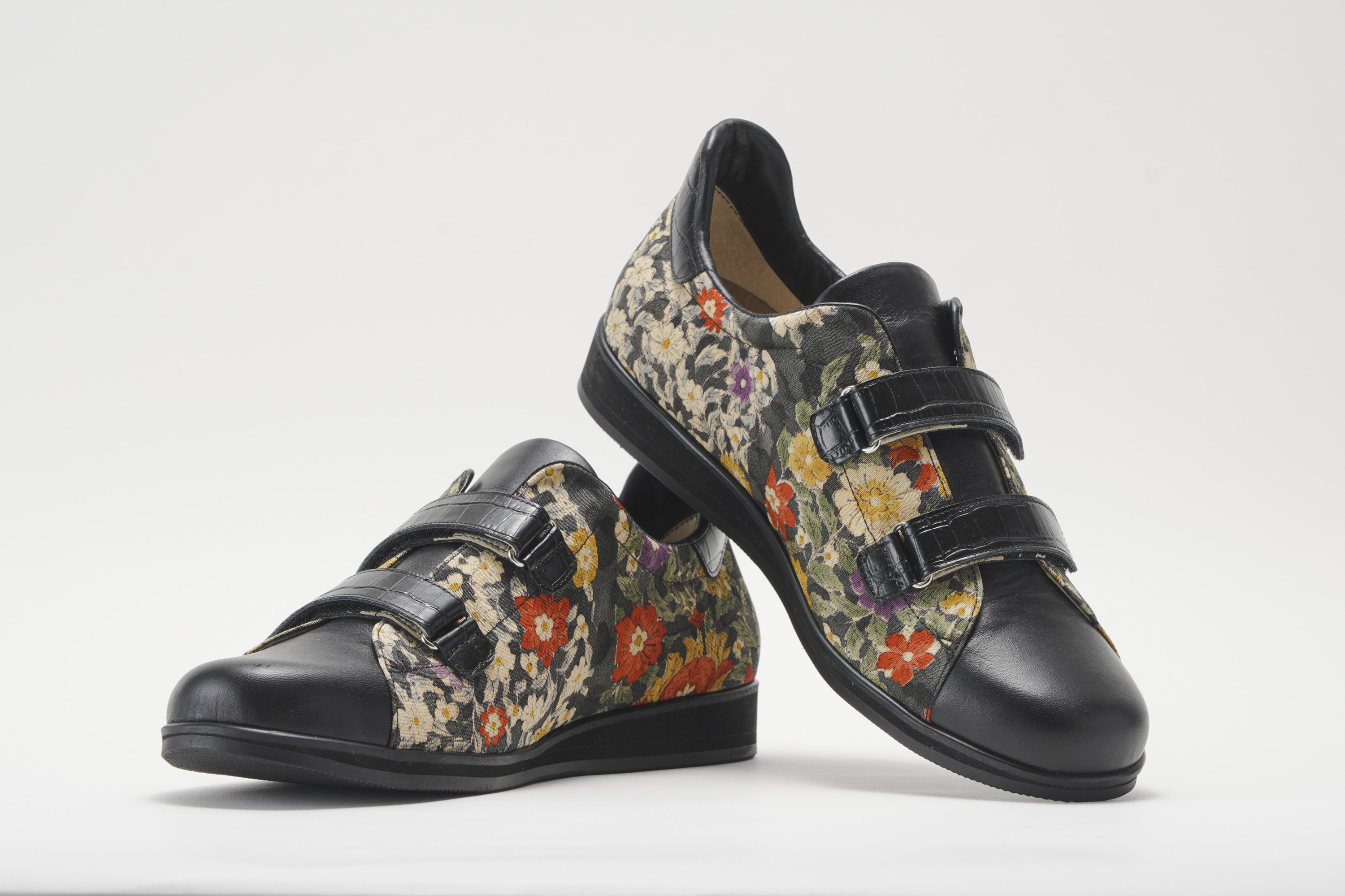 Tokyo Kimono Shoe leather sneakers are made from silk kimono