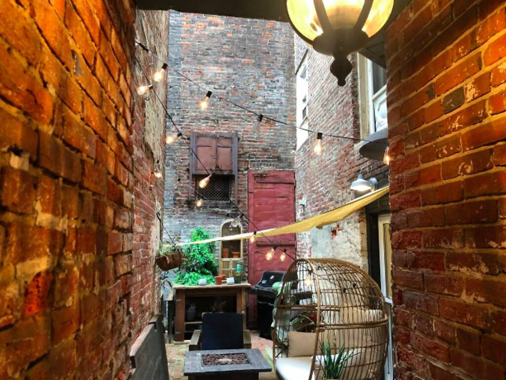 11 Coolest Airbnbs in Philadelphia Best Places to Stay in Philadelphia