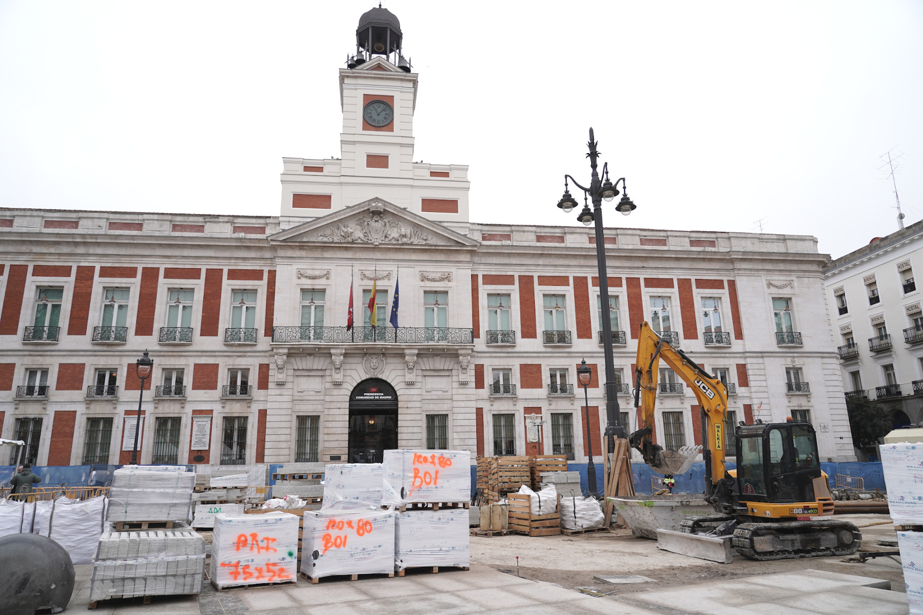 La Puerta del Sol no estará acabada hasta después del verano