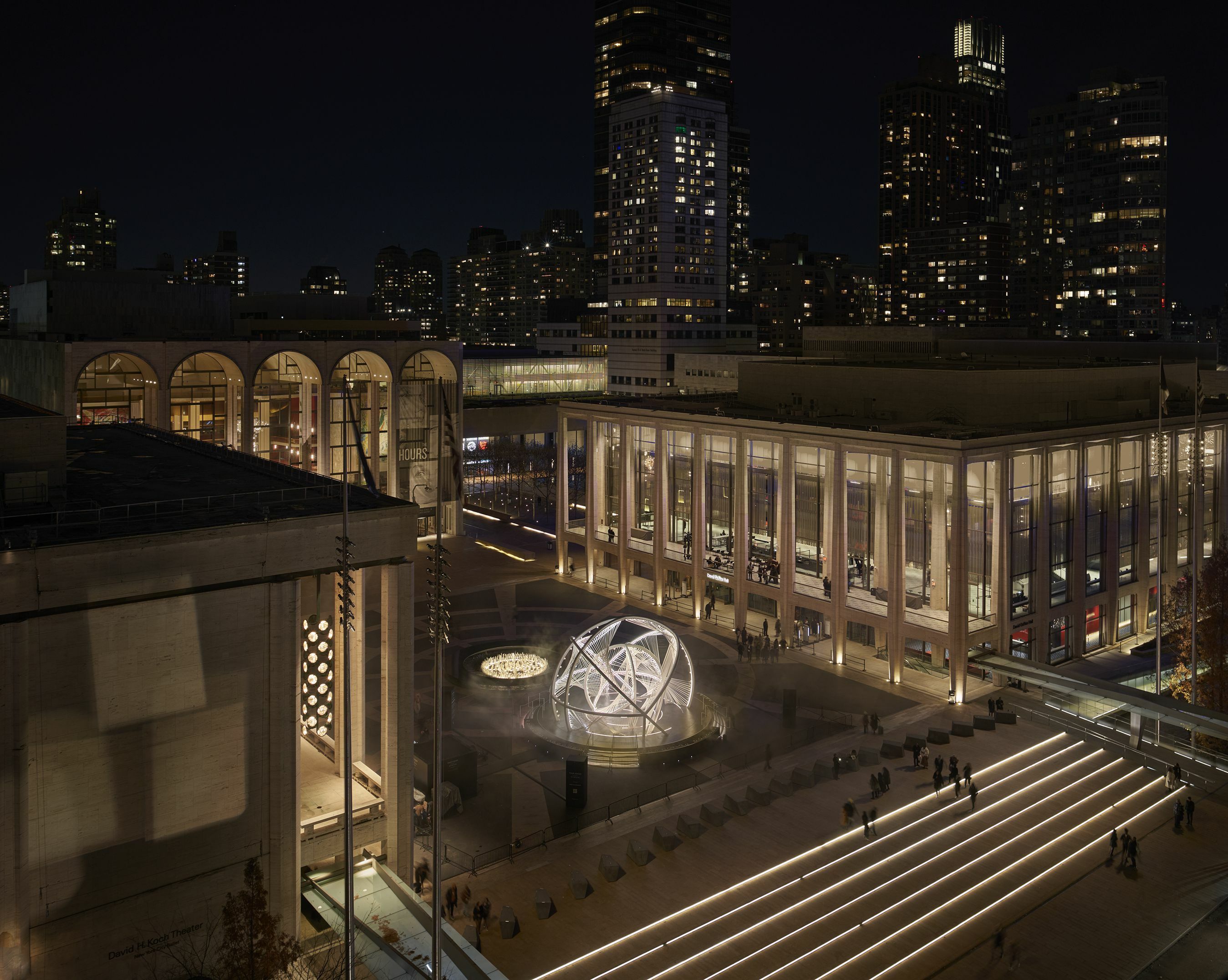 NYC’s Lincoln Center fountain now has a moving sculpture around it for