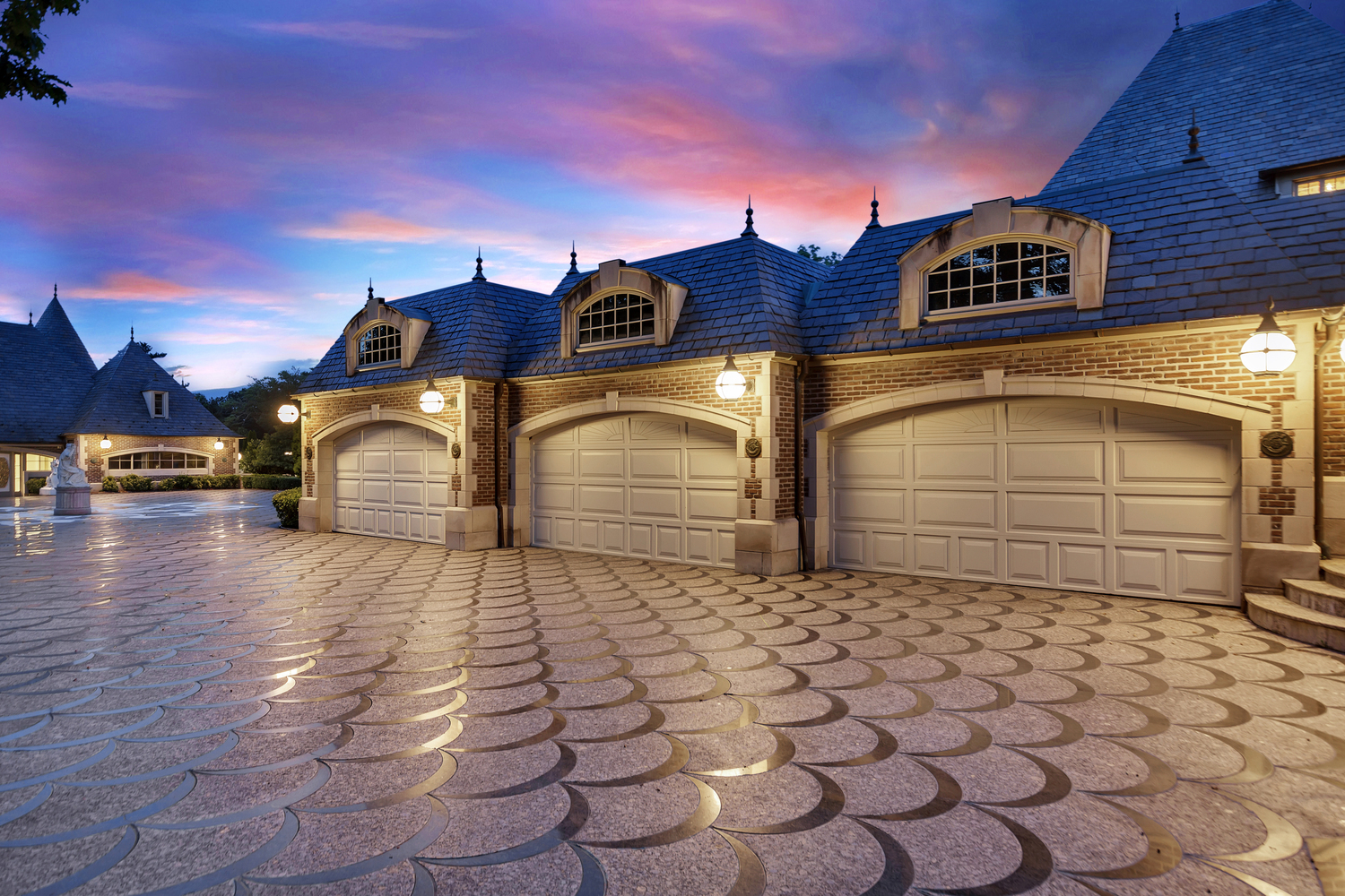 See inside the 45 million "Gatsby mansion" on sale in NY