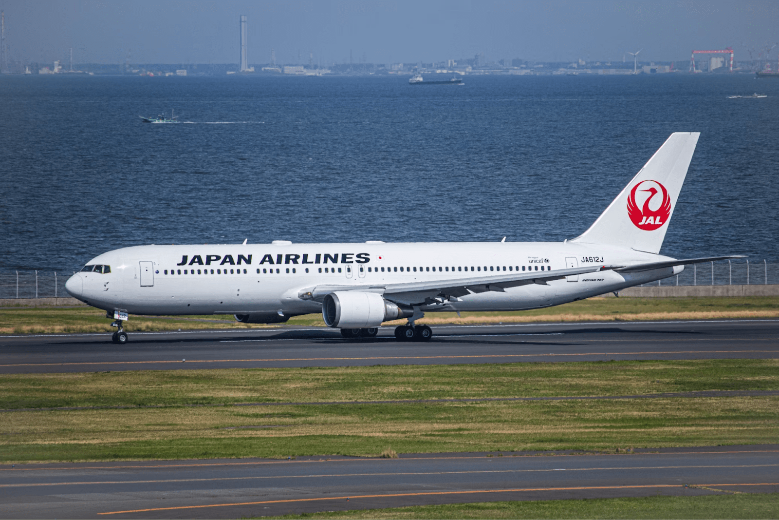 Japan Airlines Is Offering Free Domestic Flights to International Travellers