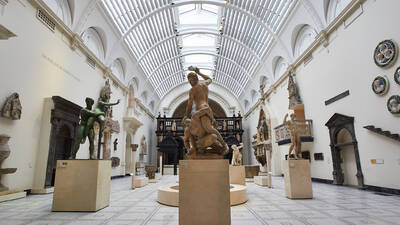 V&A, London: Tickets, Opening Hours and Visitor Info