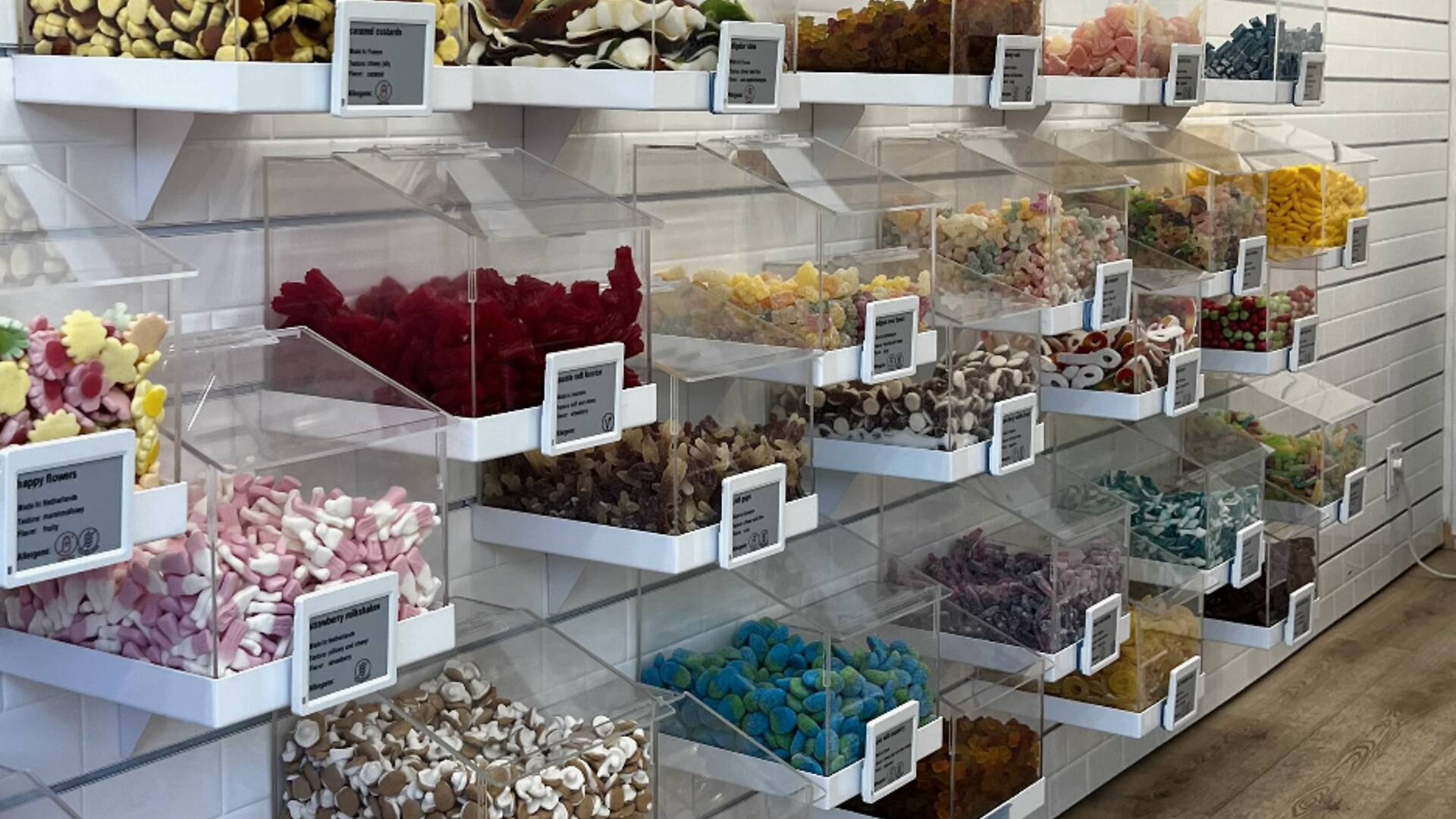 When is Viral Candy Story Lil Sweet Treat Opening in Chicago?