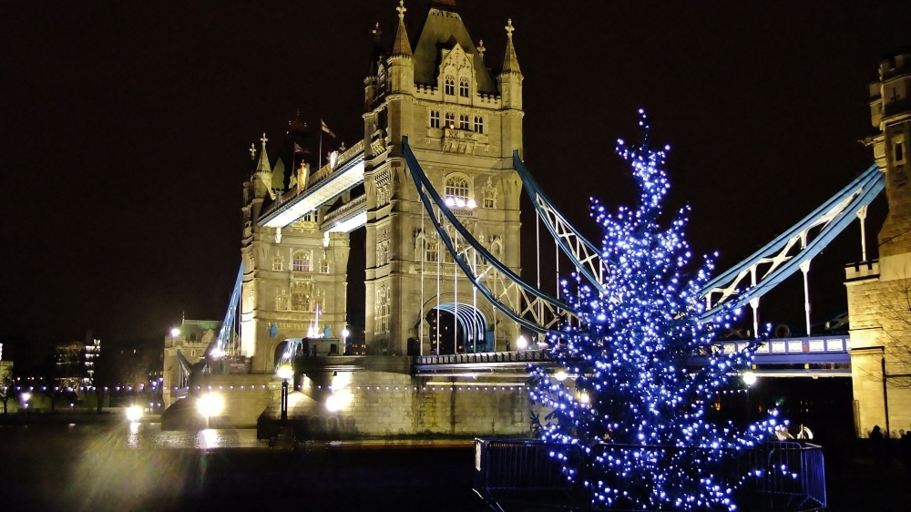 Victorian Christmas Activities at Tower Bridge Exhibition in London