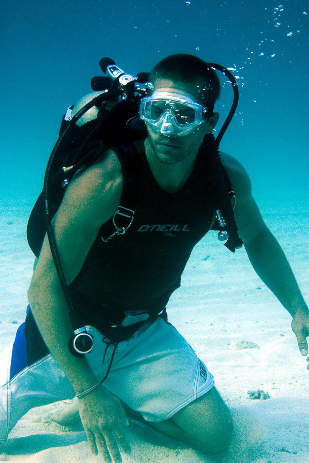 Into The Blue Jessica Alba Underwater