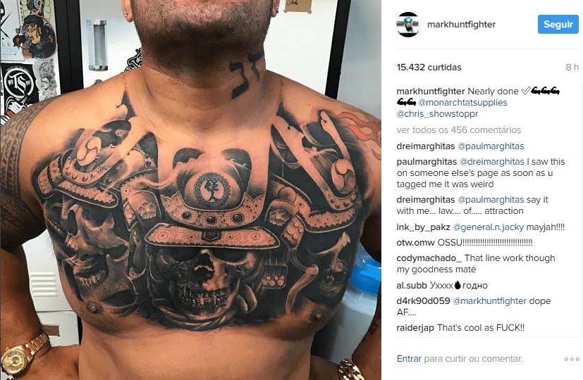 Corpo fechado! Mark Hunt exibe tatuagem sinistra nas redes sociais