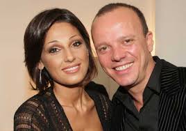 Fidanzata Gigi D'alessio Foto . Gigi D Alessio Sposa Anna Tatangelo Matrimonio Nel 2015 Urbanpost