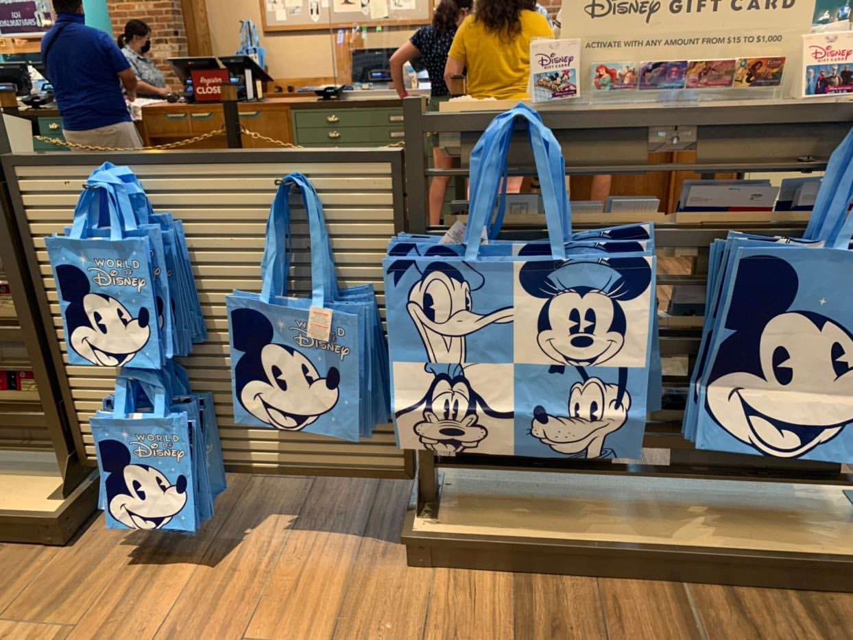 UPDATE Walt Disney World Slowly Phasing Out Complimentary Plastic Bags