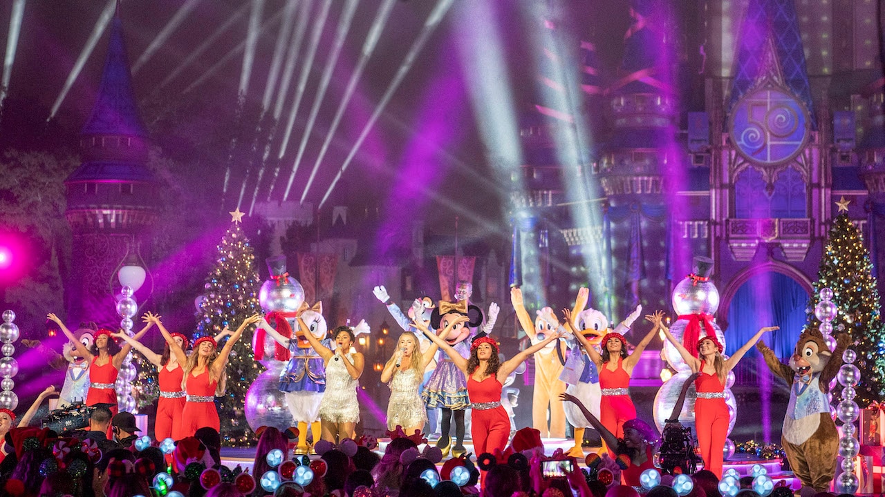 Celebrity LineUp Announced for Disney Parks Holiday Specials Airing on