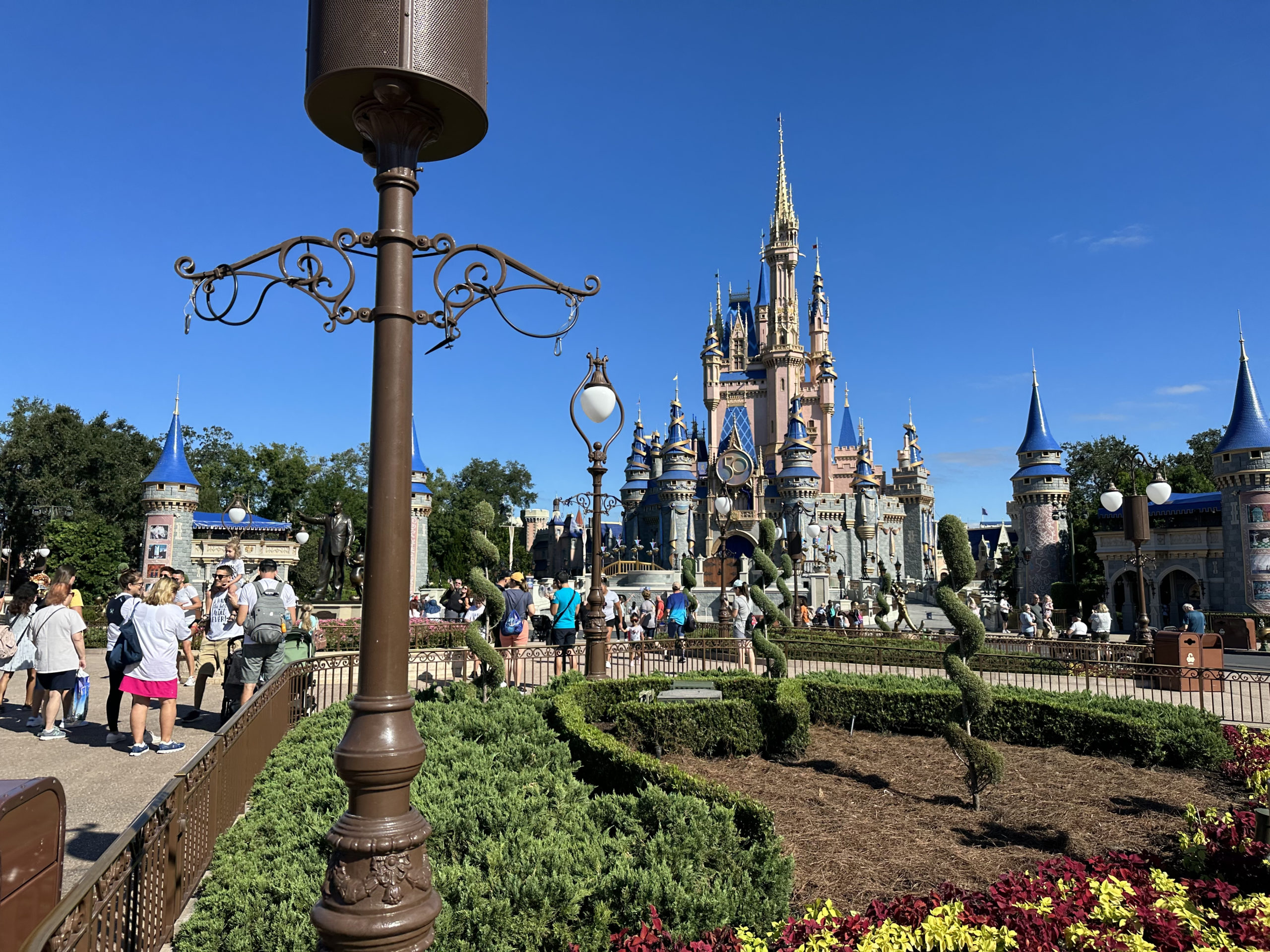 PHOTO REPORT Magic Kingdom & Disney's Animal Kingdom 9/30/22 (Parks