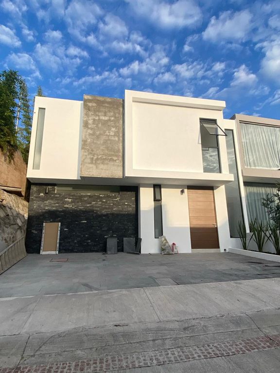 Casa en venta en Altozano, Bosque monarca, Morelia, Michoacán Casas y