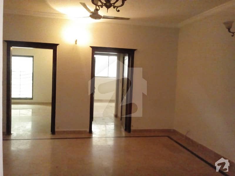 F10 Park Tower 3 Bed Room Apartment With Servant Quarter For Sale F10