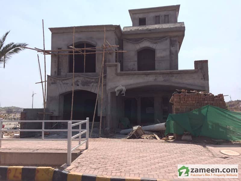 Bahria Enclave C1 10 Marla House On Main Boulevard For Sale At Reasonable Price Solid