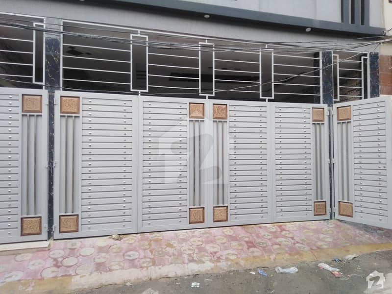 University Town House Sized 5.5 Marla For Sale University Town