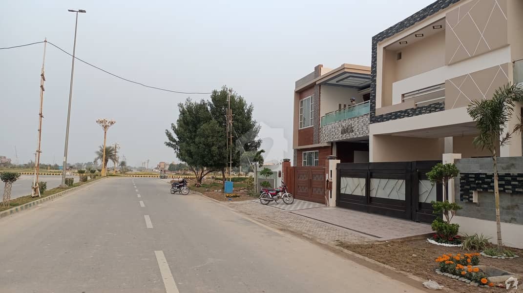 House Of 10 Marla Is Available For Sale Royal Orchard, Multan Public