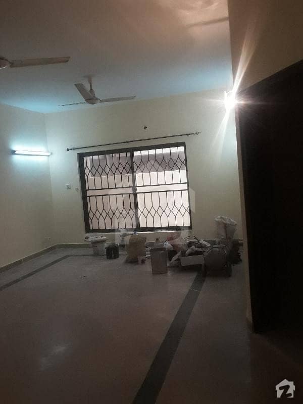 Falcon gulbarg 14 Marla upper portion available for rent PAF Falcon