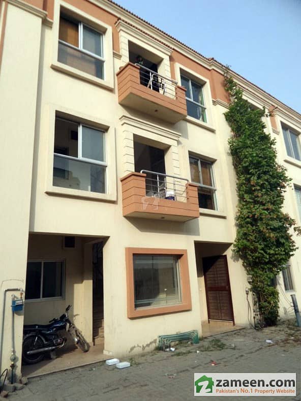 Ground Floor Portion For Rent Paragon City Executive Block, Paragon