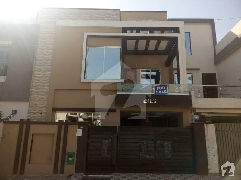 5 MARLA BRAND NEW LUXURY HOUSE FOR SALE IN RAFI BLOCK Bahria Town