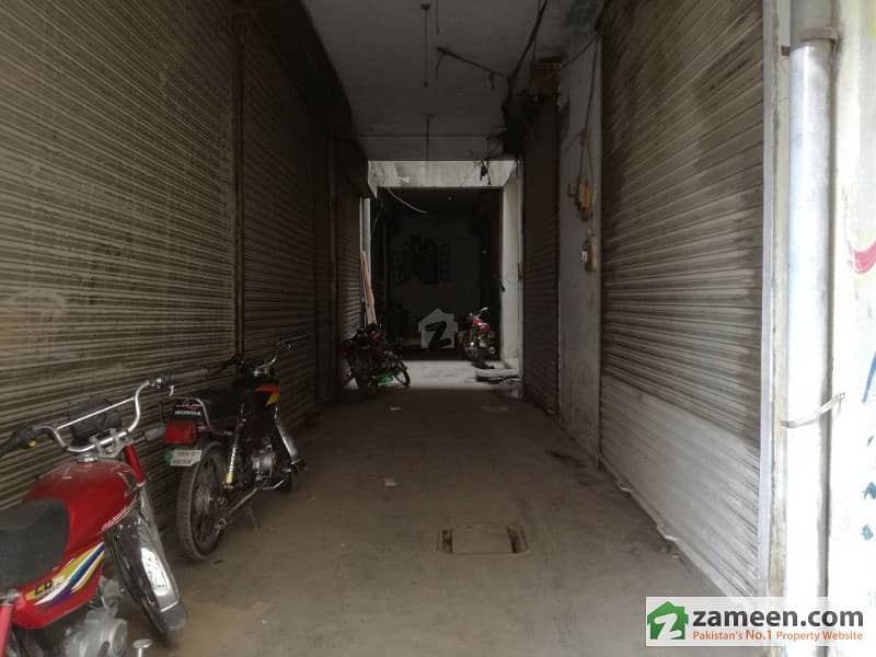 10 Marla Triple Storey Building For Sale In Chah Sultan Chah Sultan
