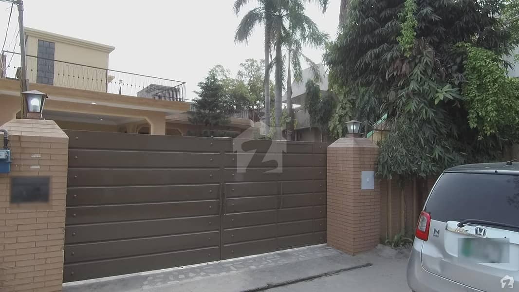 Kanal Single Storey Renovated House New Super Town Walton Road Lahore