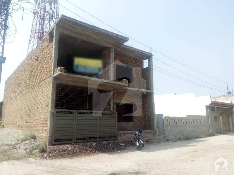 1350 Square Feet Spacious House Available In Gulistan Colony For Sale